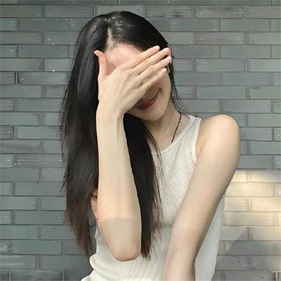 水瓶座封面