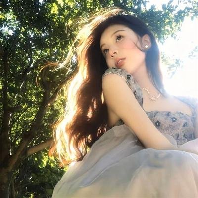 牙齿和指甲封面